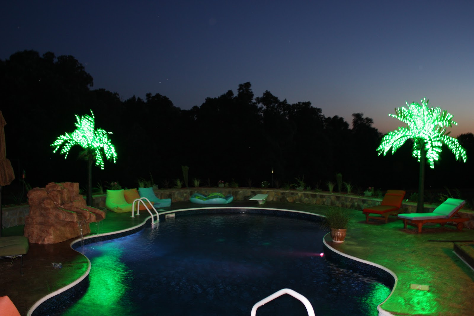 LED Lighted Palm Tree-The Most Realistic: LED Lighted Palm Trees 10' 12